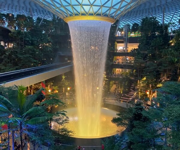 4N Singapore