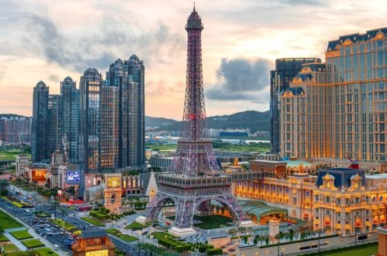 3N Hong Kong | 2N Macau