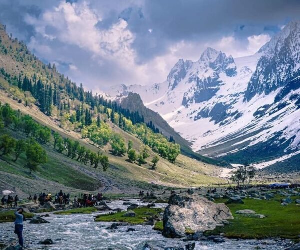 4N Srinagar | Gulmarg | Pahalgam | Houseboat